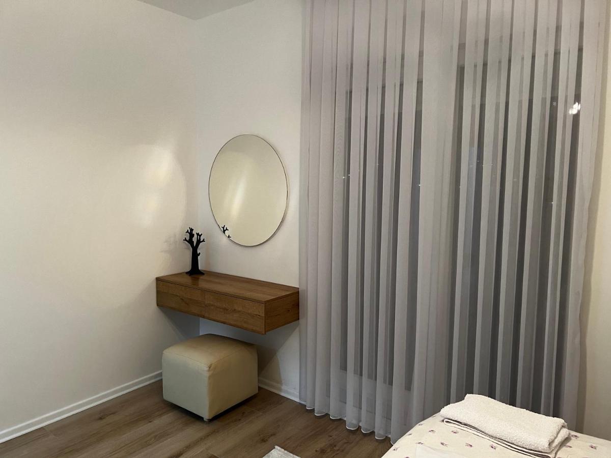 Blini Exclusive Apartment Пристина Екстериор снимка